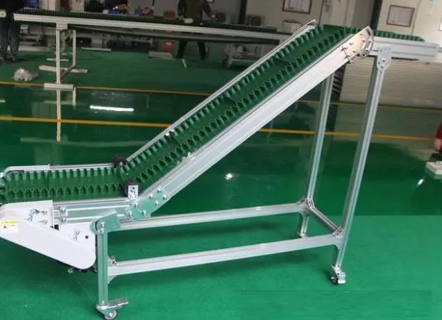 济宁Z型裙边皮带输送机